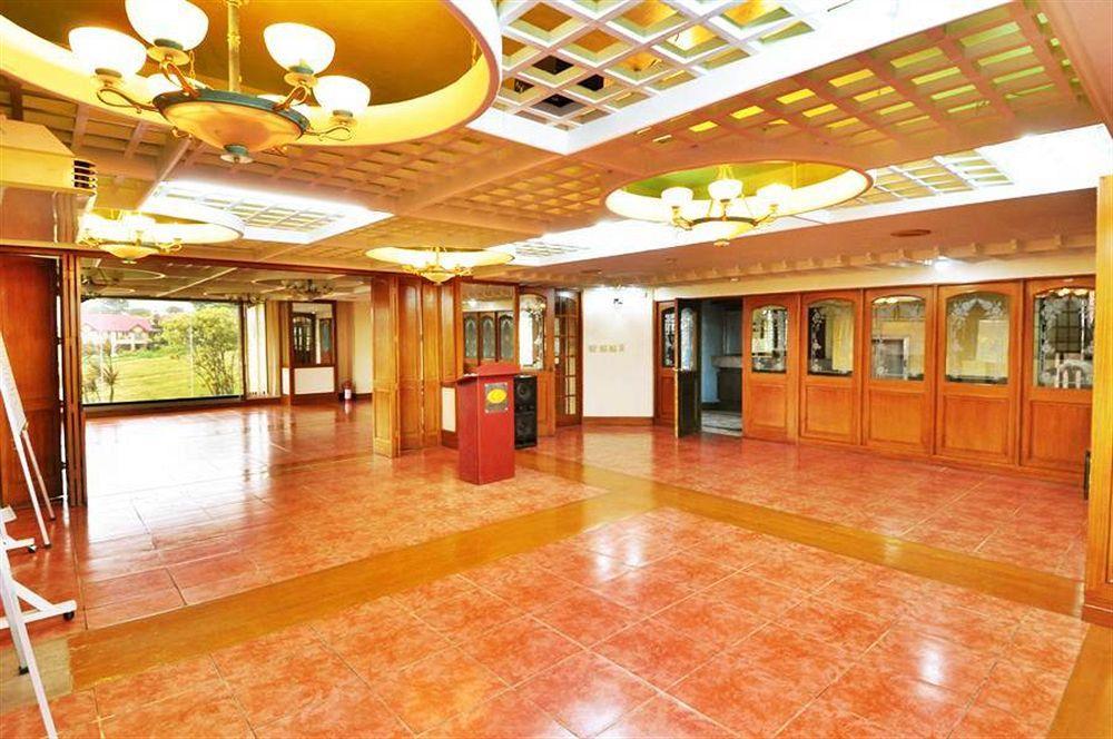 Sunrise Holiday Mansion Tagaytay City Eksteriør billede