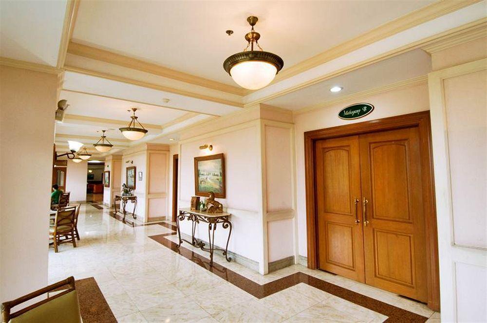 Sunrise Holiday Mansion Tagaytay City Eksteriør billede