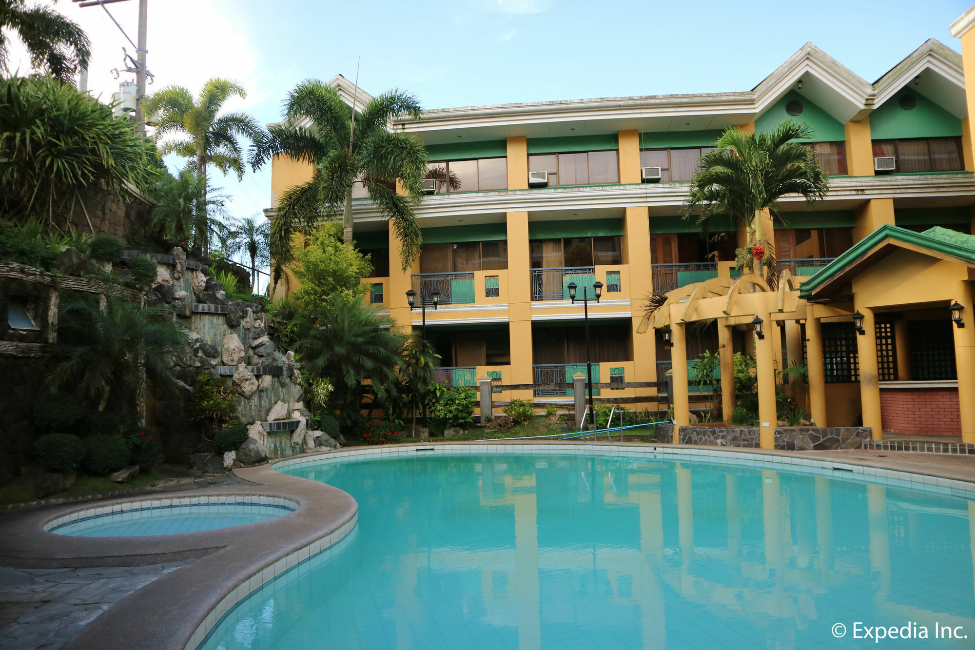 Sunrise Holiday Mansion Tagaytay City Eksteriør billede