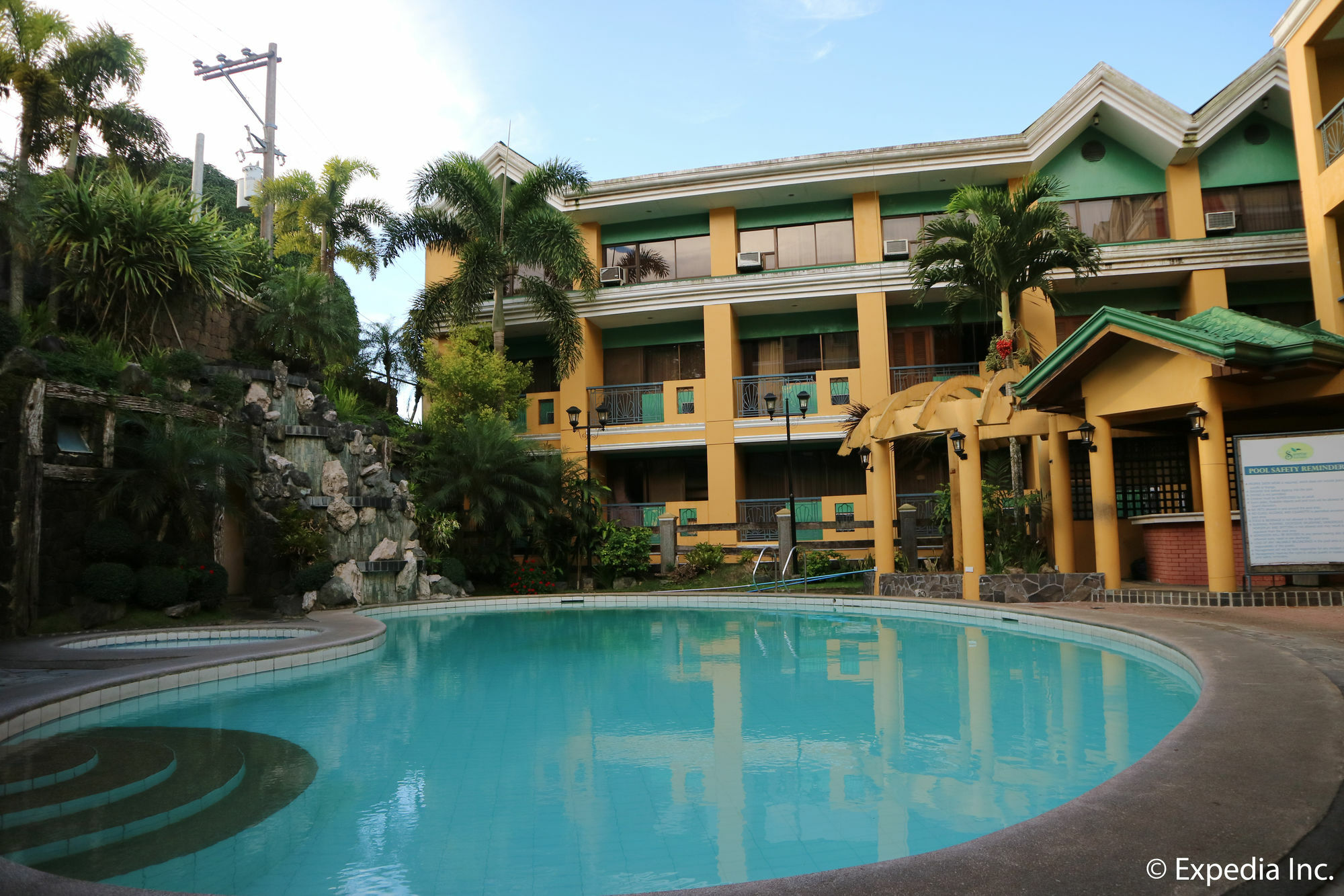 Sunrise Holiday Mansion Tagaytay City Eksteriør billede
